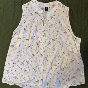 Floral sleeveless blouse